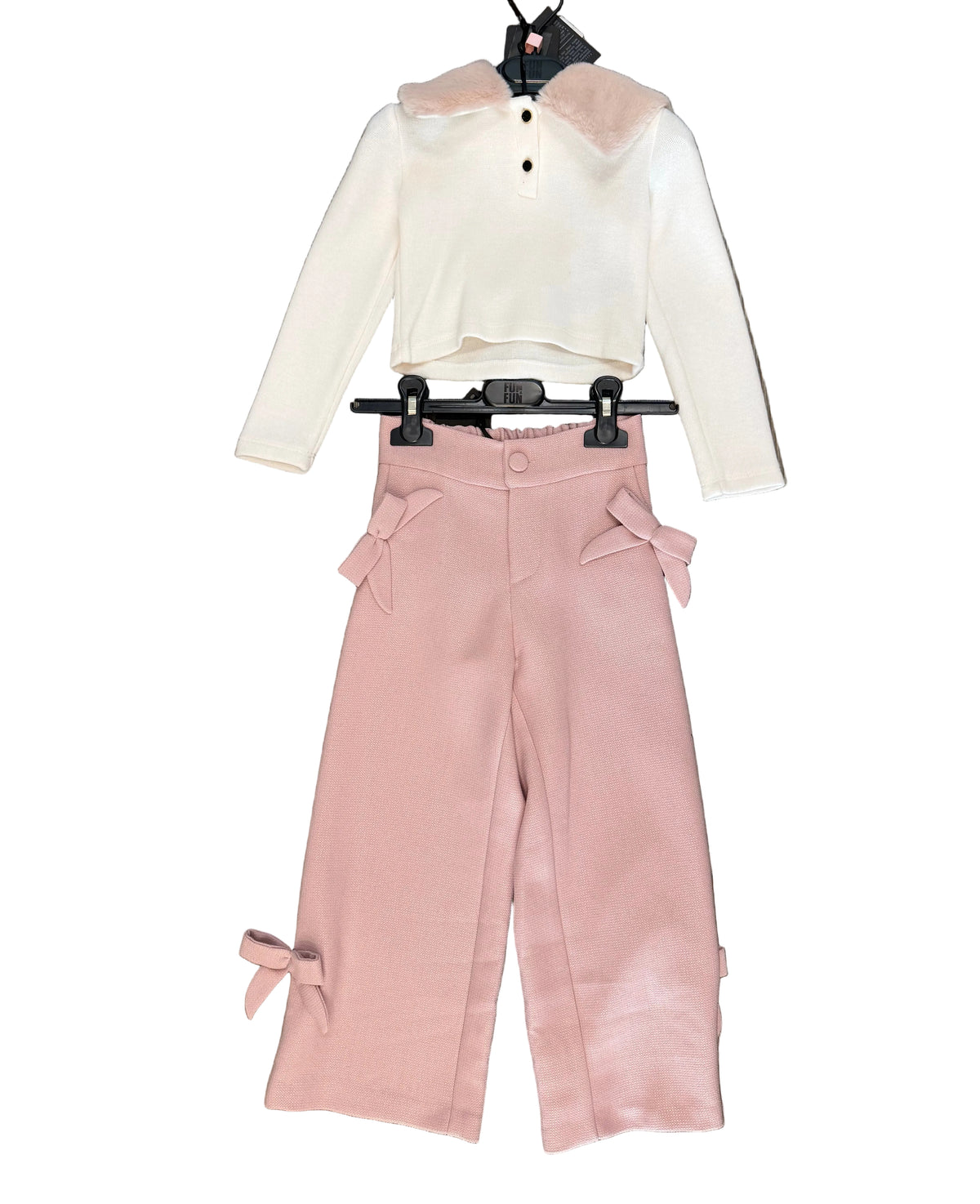 FUNFUN - Cream Sweater With Pink Collar