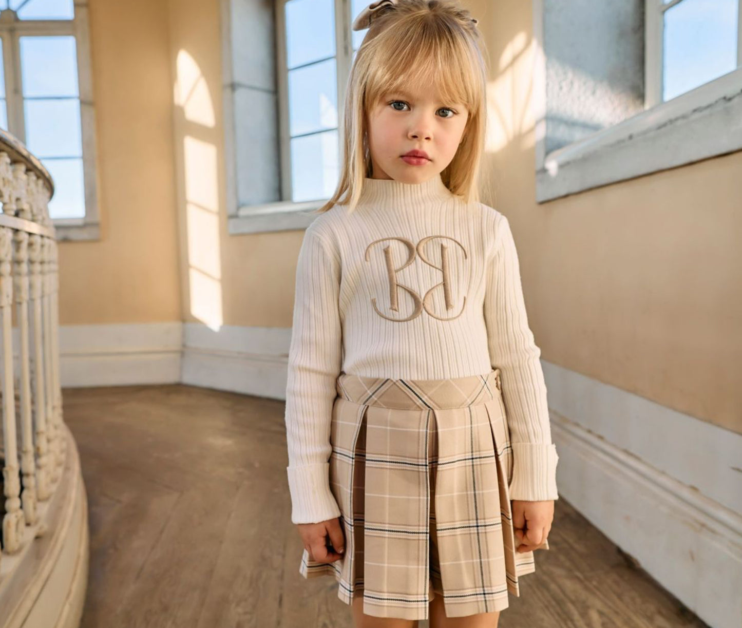 PAP/CL4133425 - GIRL SHORTS - WOVEN