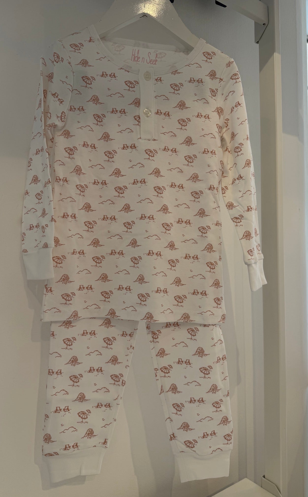Hide N Seek - Beach Print Pajamas, Pink