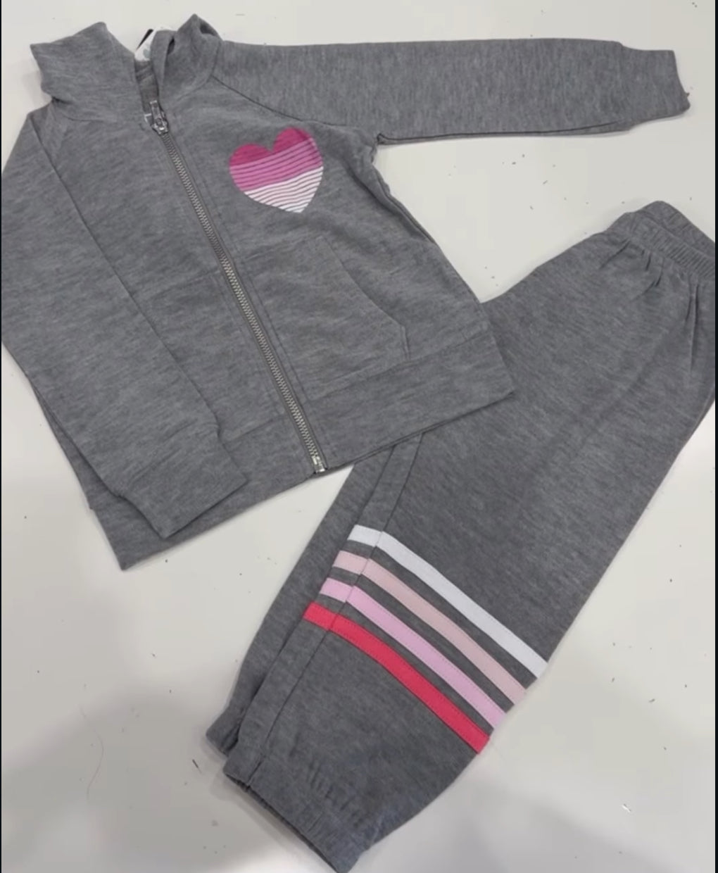 Chaser- Gradient Heart Sweatset in Heather Gray