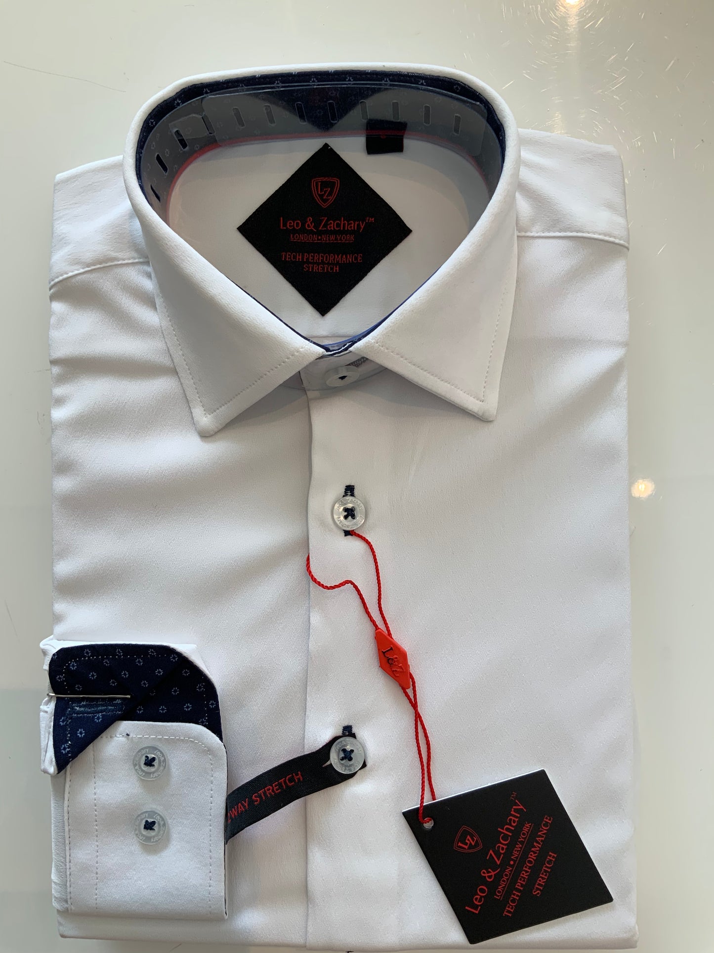 Leo and Zachary - Stretch Tech Long Sleeve Dress Shirt