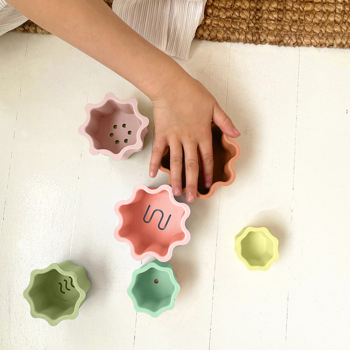 Sunnylife Silicone Stacking Tower Circus