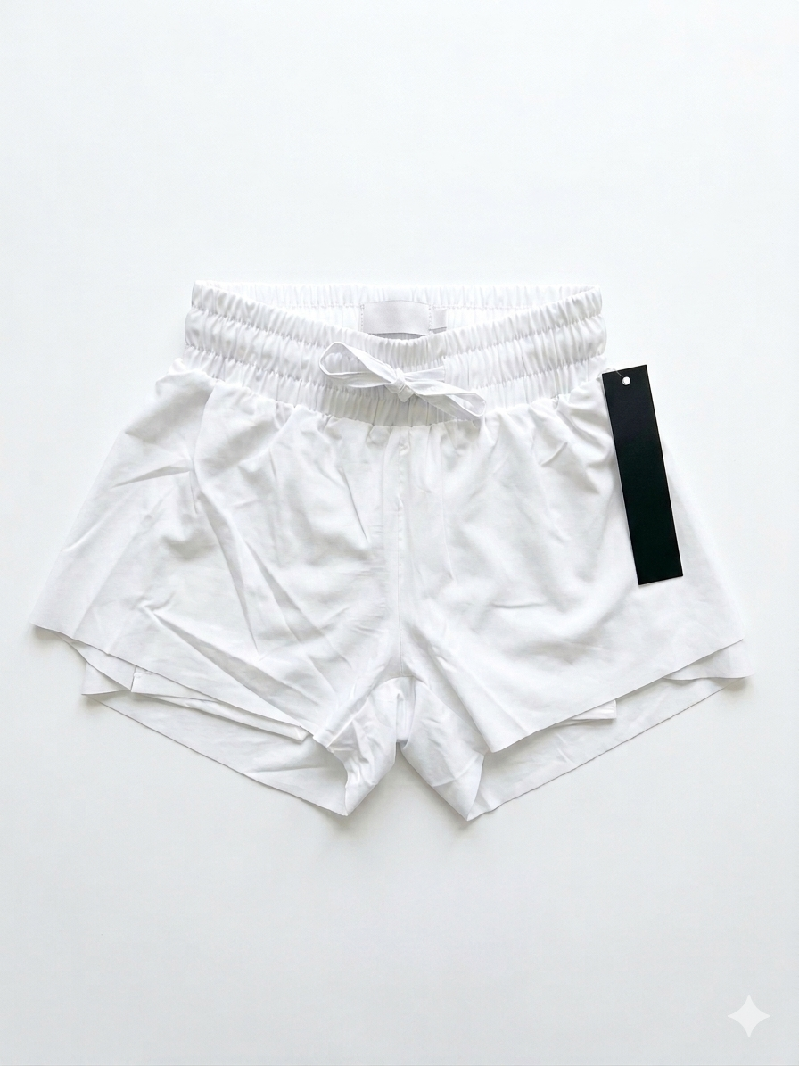 Suzette - Fly Away Shorts, White