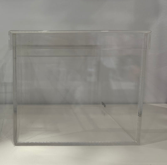 Square acrylic box with lid