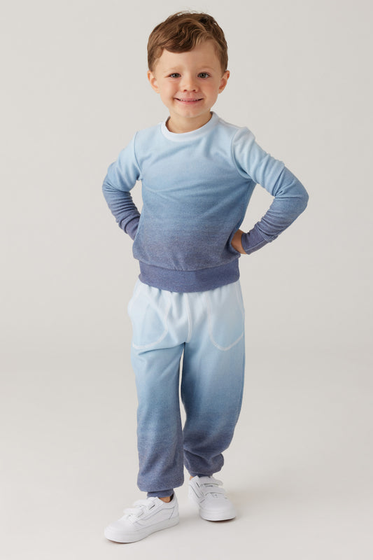 Model image, pullover and jogger set in blue ombre