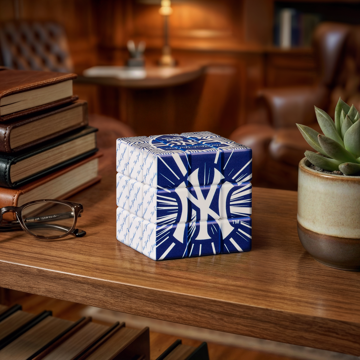 Party Animal - New York Yankees Speed Cube