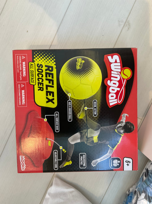 Swing ball reflex soccer